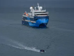 Gæster på eventyr i en Zodiac-båd Gæster på eventyr i en Zodiac-båd