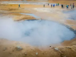 Mývatn-området er kendt for sine dampende geotermiske felter Mývatn-området er kendt for sine dampende geotermiske felter
