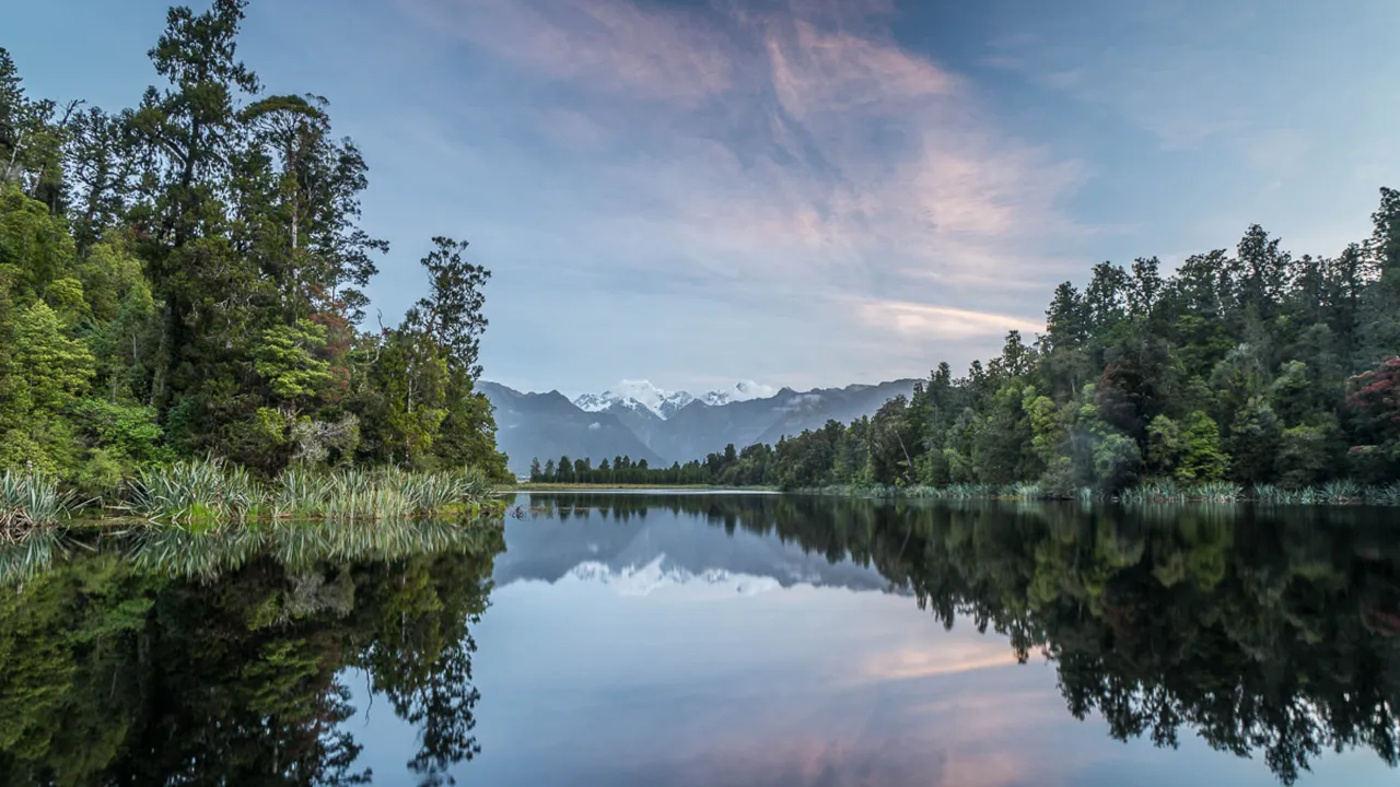 Lake Matheson, beliggende nær Fox Glacier Lake Matheson, beliggende nær Fox Glacier