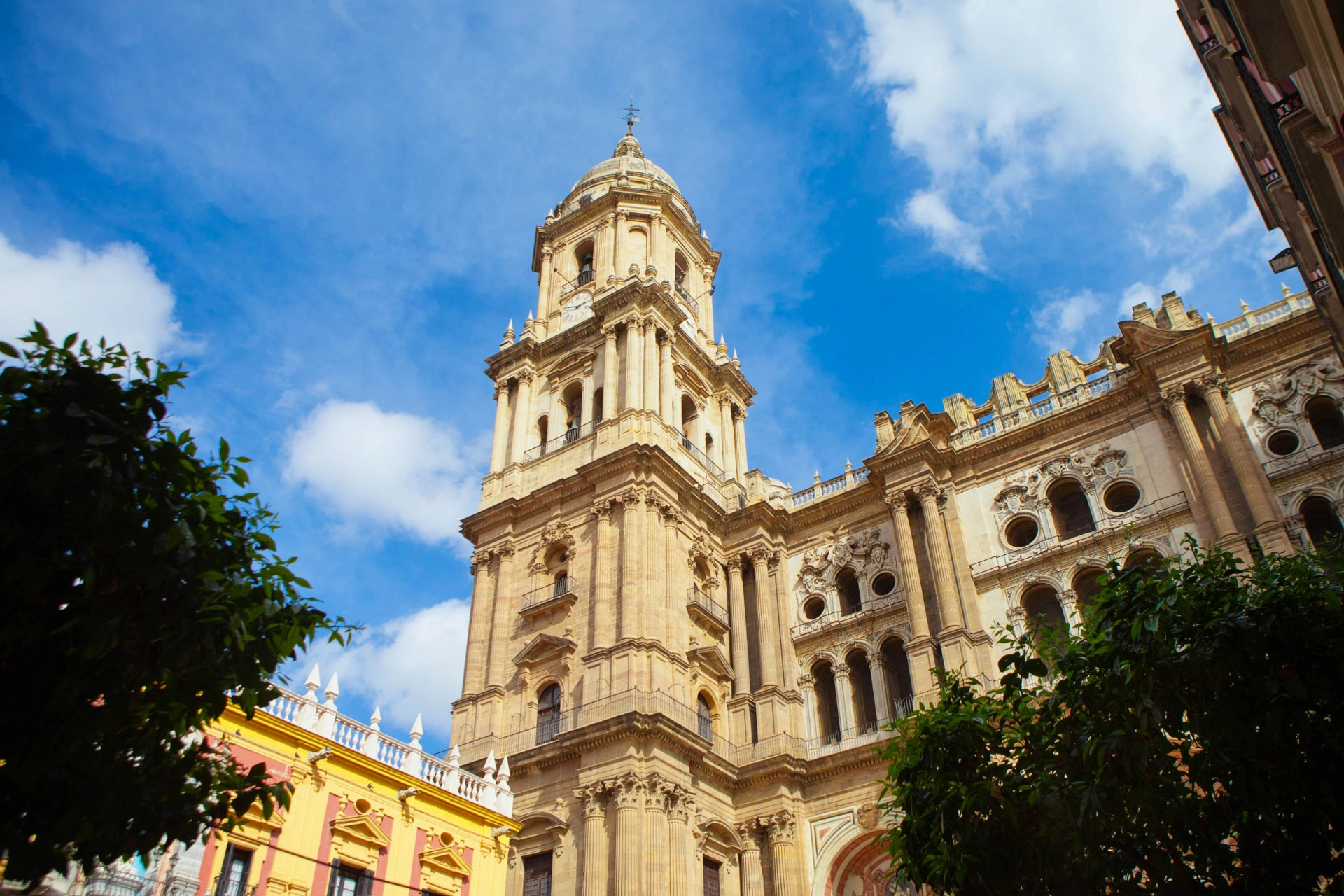 Málagas katedral kaldes La Manquita