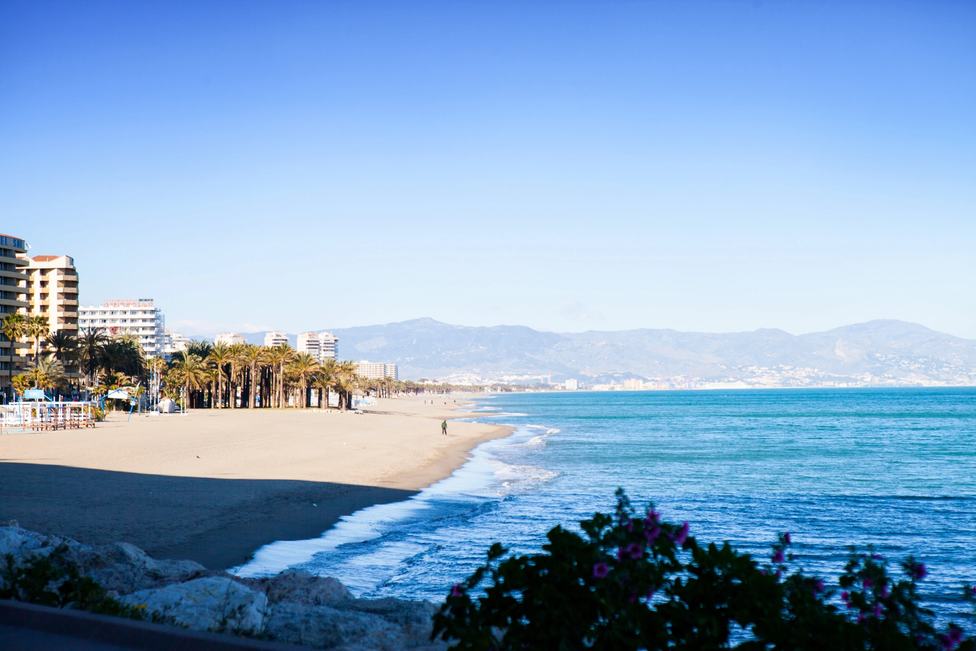 Den brede strand ved Torremolinos