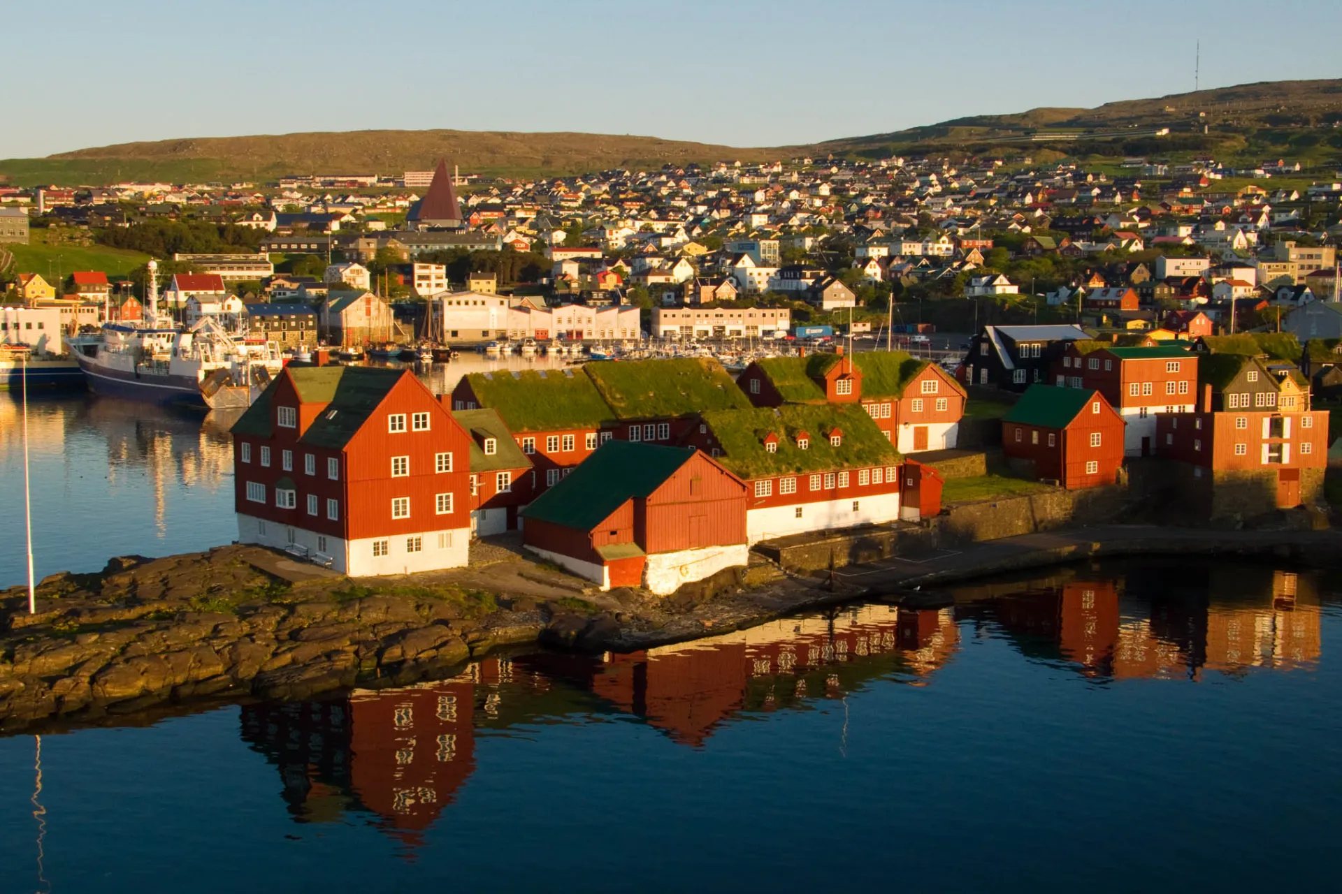 Solnedgang over Tórshavn Solnedgang over Tórshavn