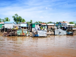 Flydende huse i Mekong-floden ved Phnom Penh