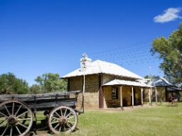 Alice Springs Telegraph Station opført i 1872