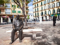 Statue af Picasso i Málaga, byen hvor kunstneren fødtes