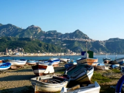 Både ved Giardini-Naxos